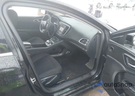 2015 Chrysler 200 Limited z USA, uszkodzony, nr VIN 1C3CCCAB8FN644710